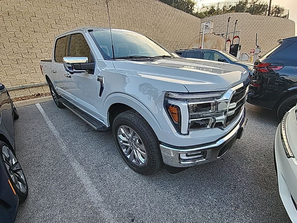 2024 Ford F-150 Lariat photo 2