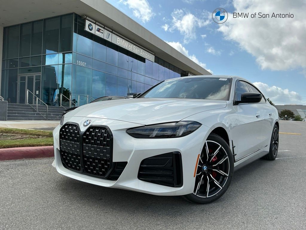 New 2026 BMW 430i