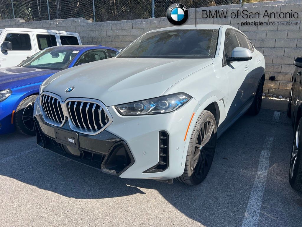2024 BMW X6 40i's photo