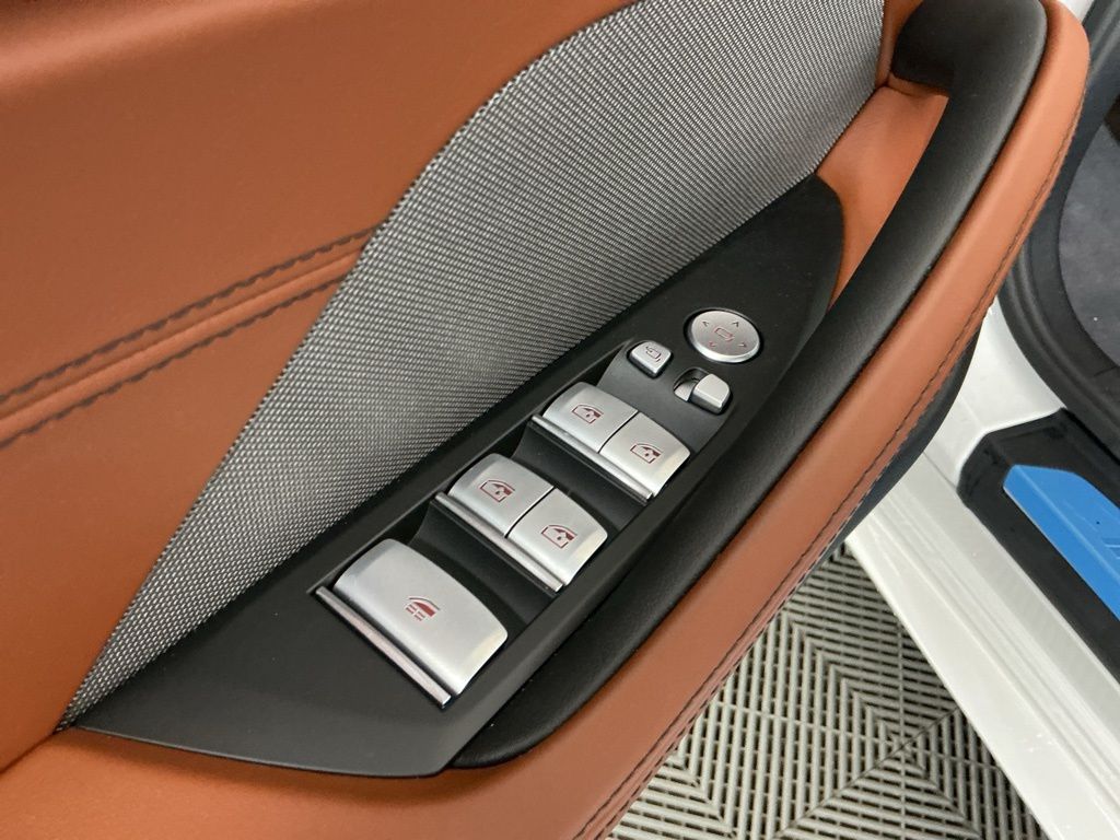 2026 BMW 8 Series 840i - Photo 19