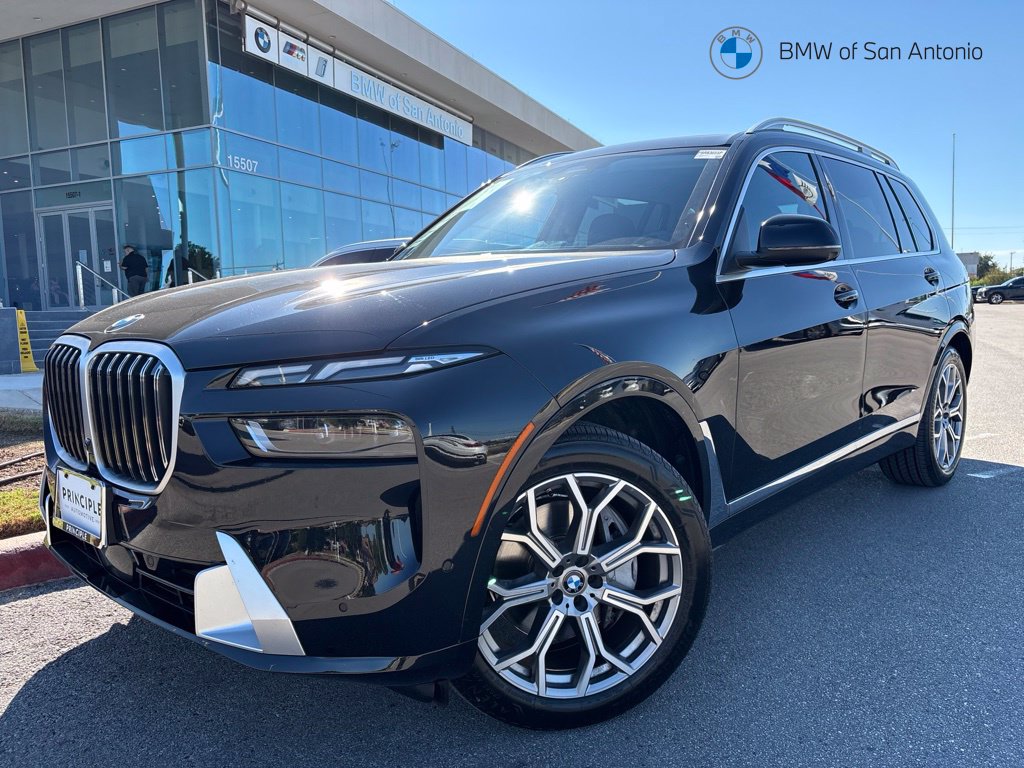 2023 BMW X7 40i