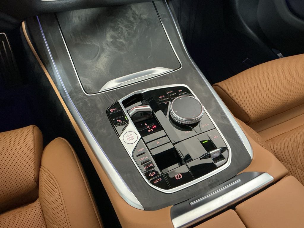 2026 BMW X7 40i - Photo 11