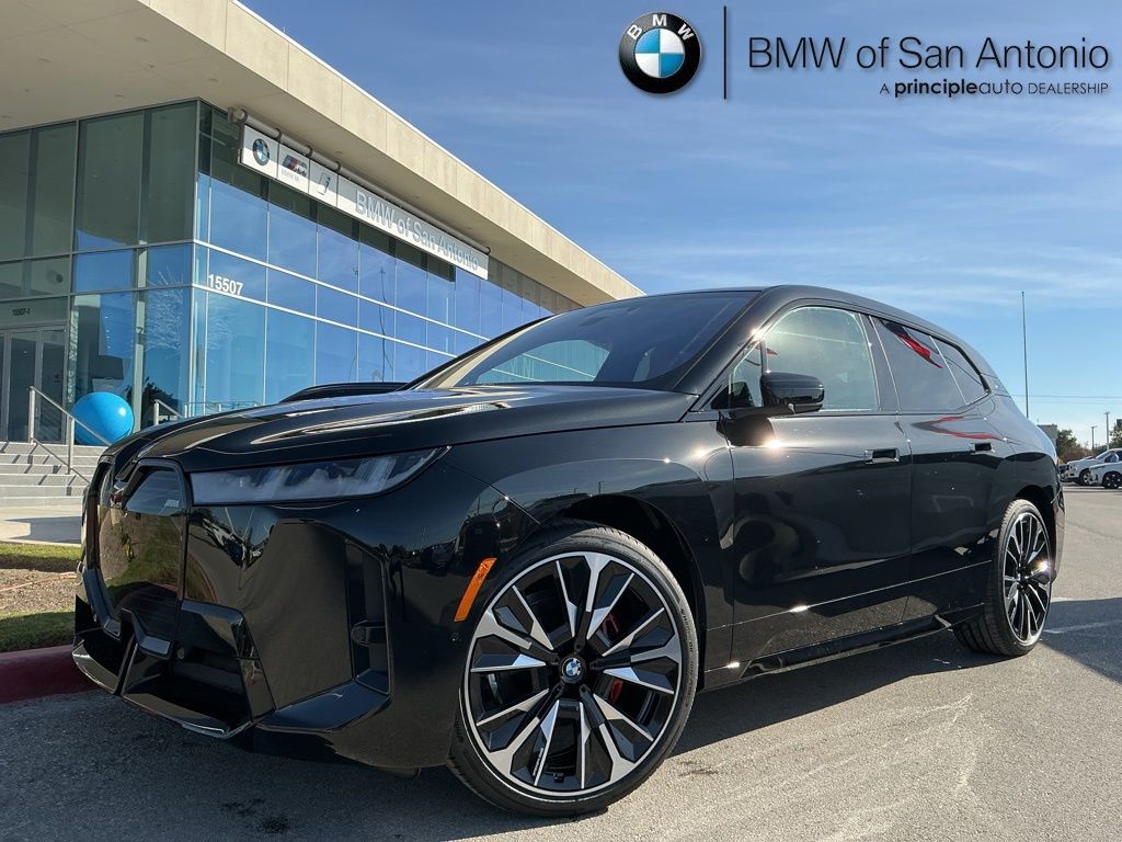 2026 BMW iX M70's photo