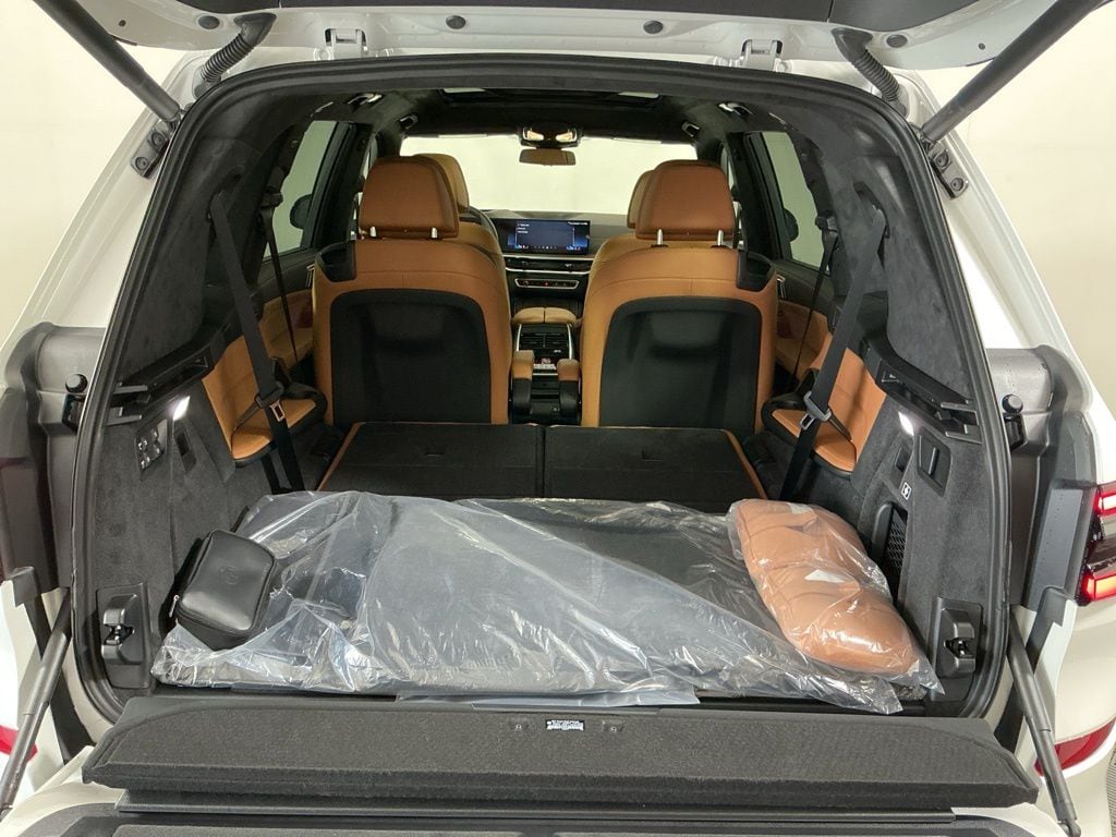 2026 BMW X7 40i - Photo 32