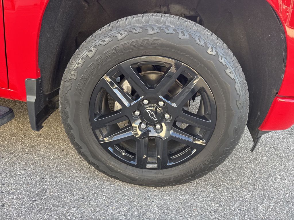 2022 Chevrolet Silverado 1500 RST photo 3