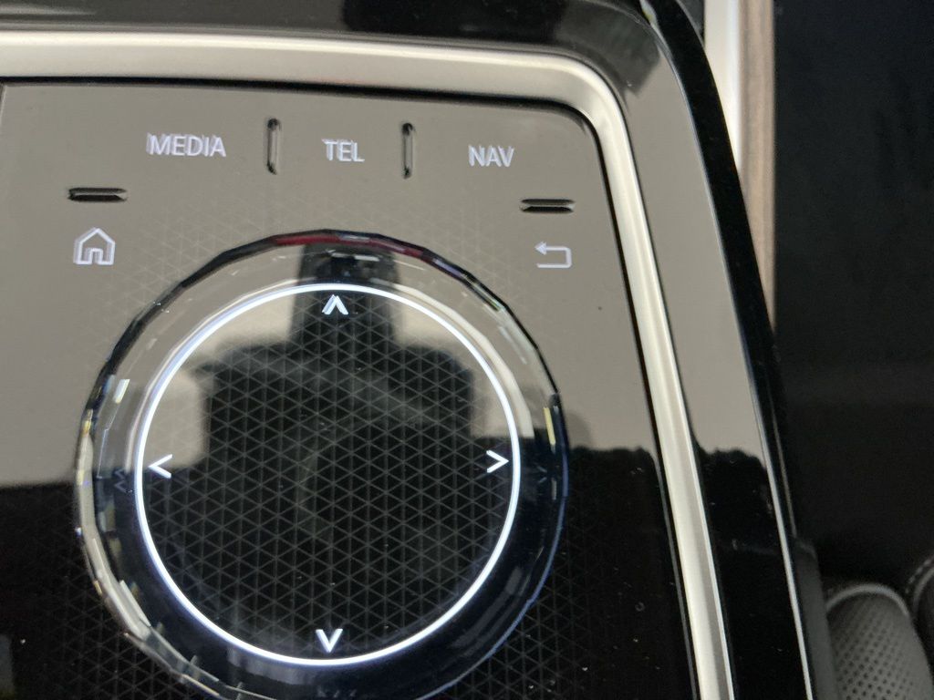 2025 BMW 7 Series 760i - Photo 15