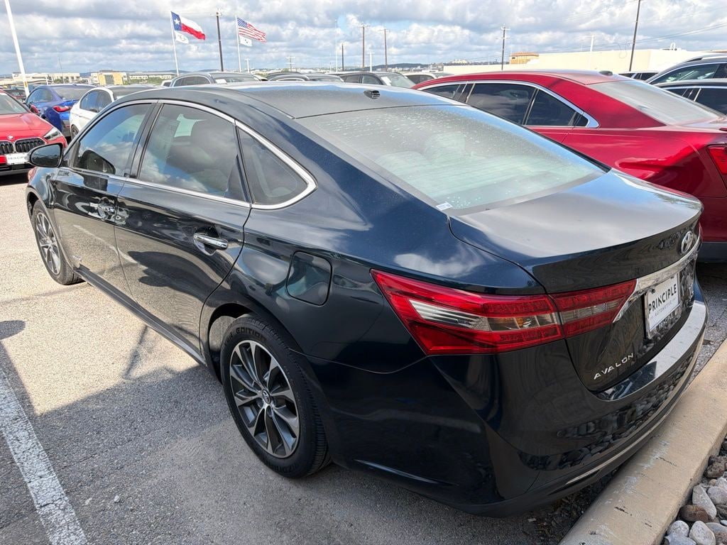 Used 2016 Toyota Avalon Hybrid XLE Premium Sedan