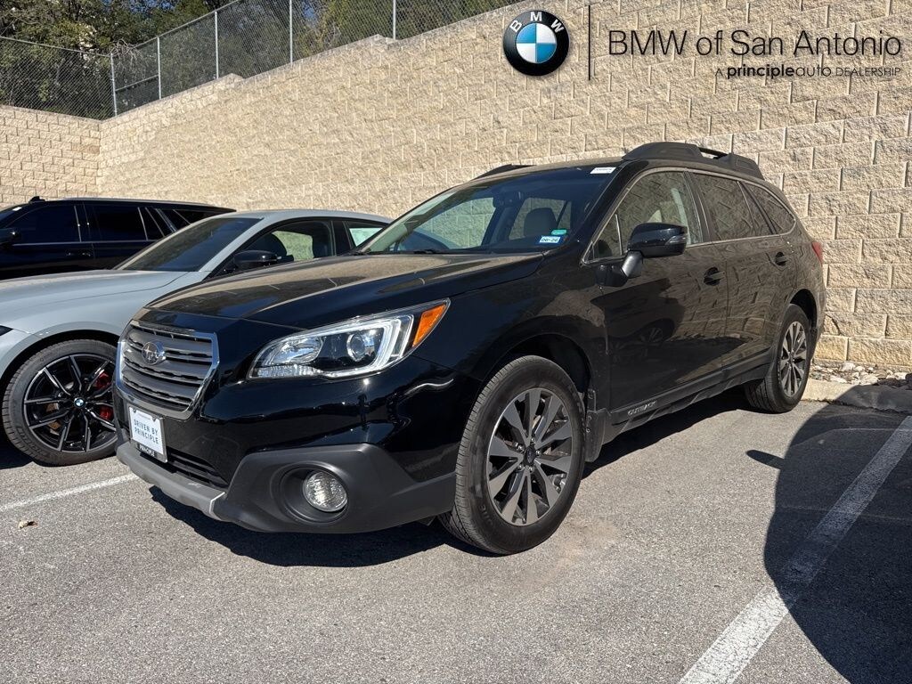 Used 2015 Subaru Outback 2.5i Limited w/Moonroof/KeylessAccess/Nav/EyeSight SUV