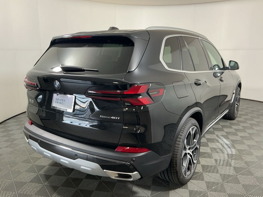 New 2026 BMW X5 sDrive40i SUV