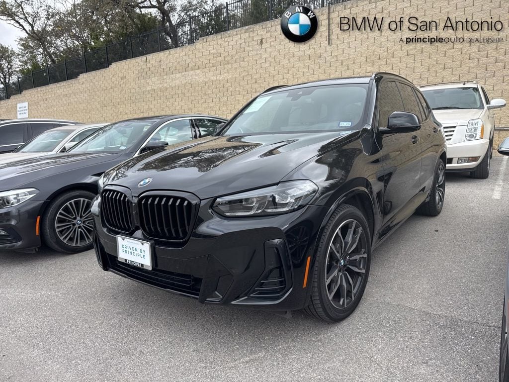 2023 BMW X3 30i's photo