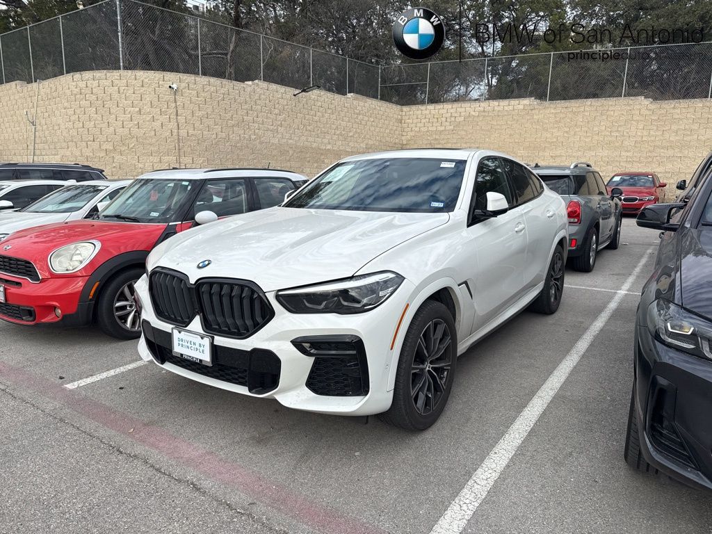 2022 BMW X6 SUV 