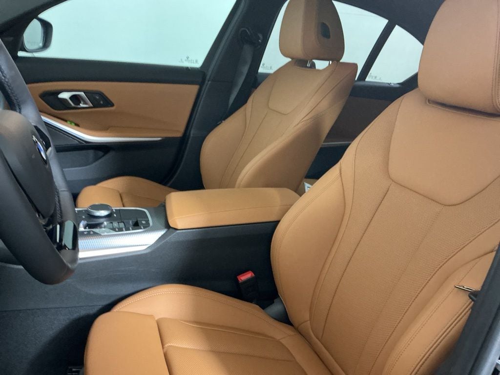 2026 BMW 3 Series 330i - Photo 22