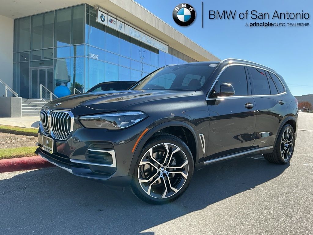 2023 BMW X5 40i's photo