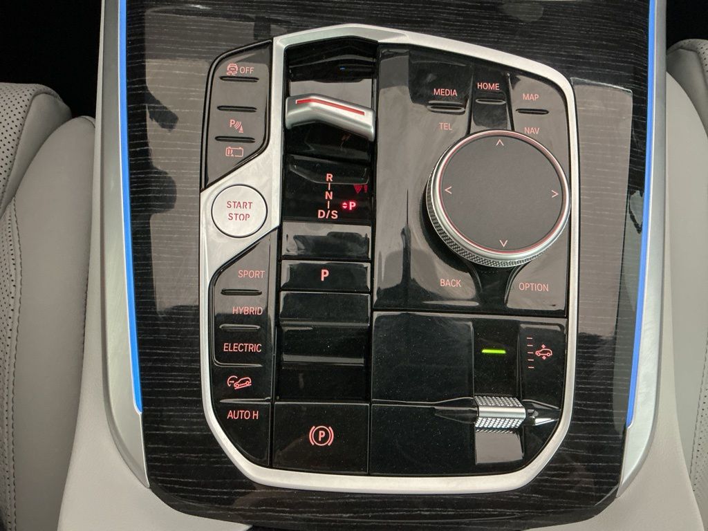 2026 BMW X5 50e - Photo 17