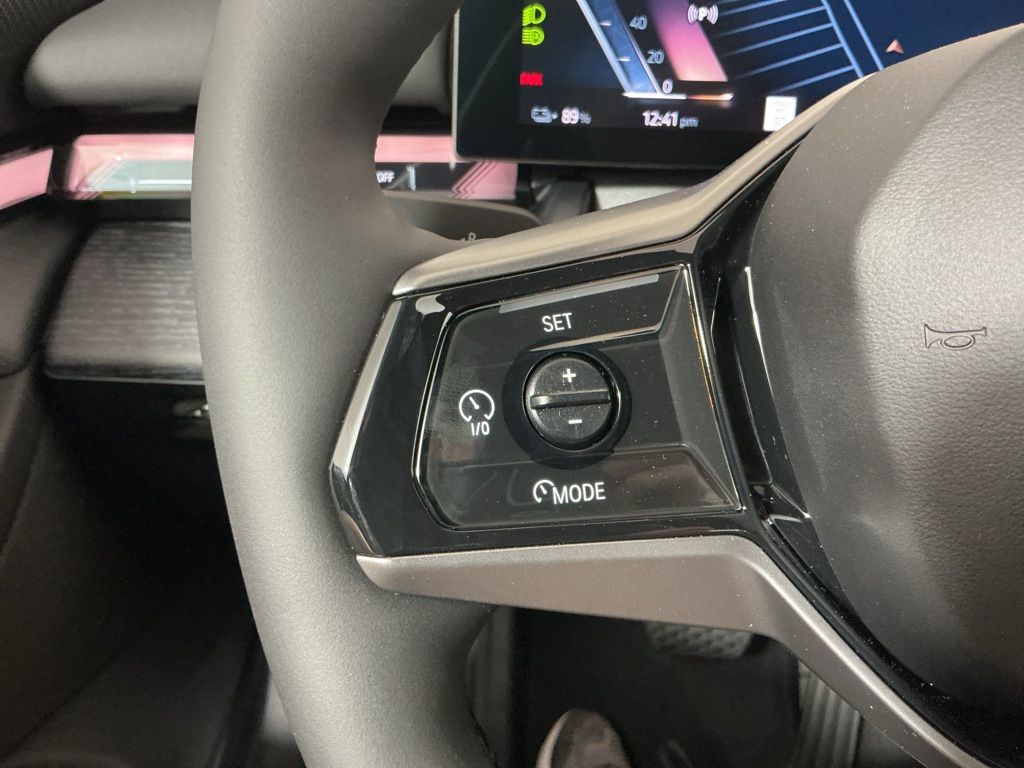 2026 BMW i5 40 - Photo 18