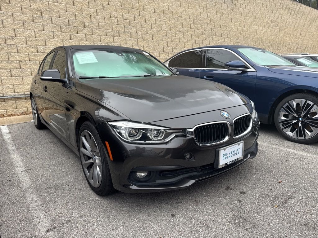 Used 2018 BMW 320i  Sedan