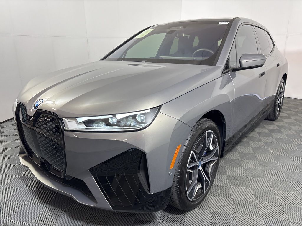 2025 Bmw iX photo 2
