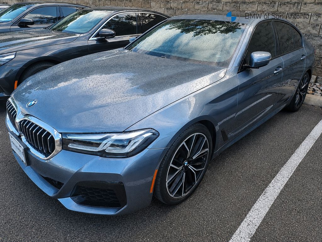 2022 BMW 5 Series 540i xDrive Sedan's photo