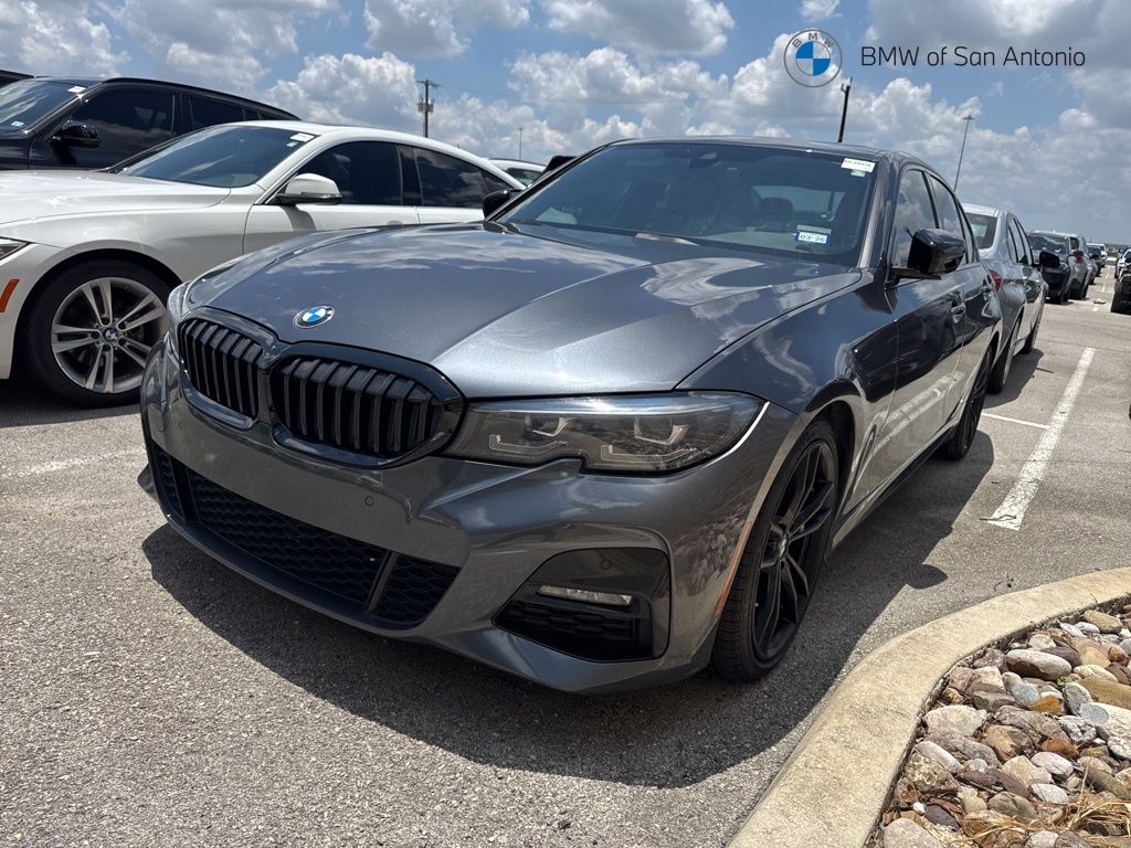 2022 BMW 3 Series 330i Sedan's photo