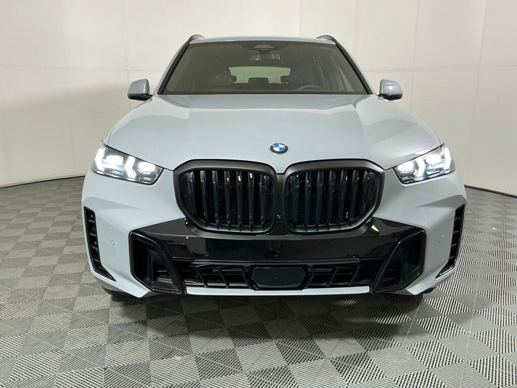 New 2026 BMW X5 sDrive40i SUV