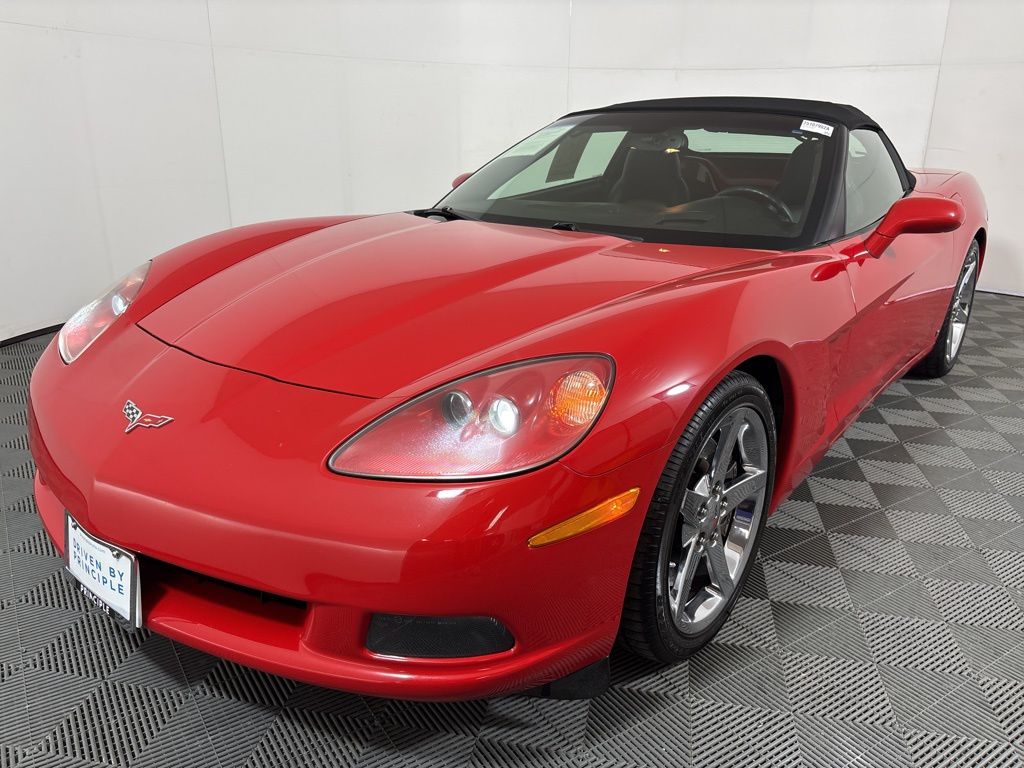 Used 2007 Chevrolet Corvette Base with VIN 1G1YY36U775107902 for sale in San Antonio, TX