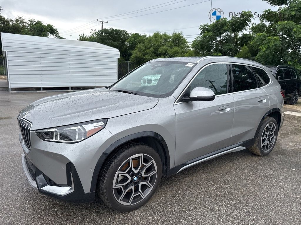 2025 BMW X1 xDrive28i's photo