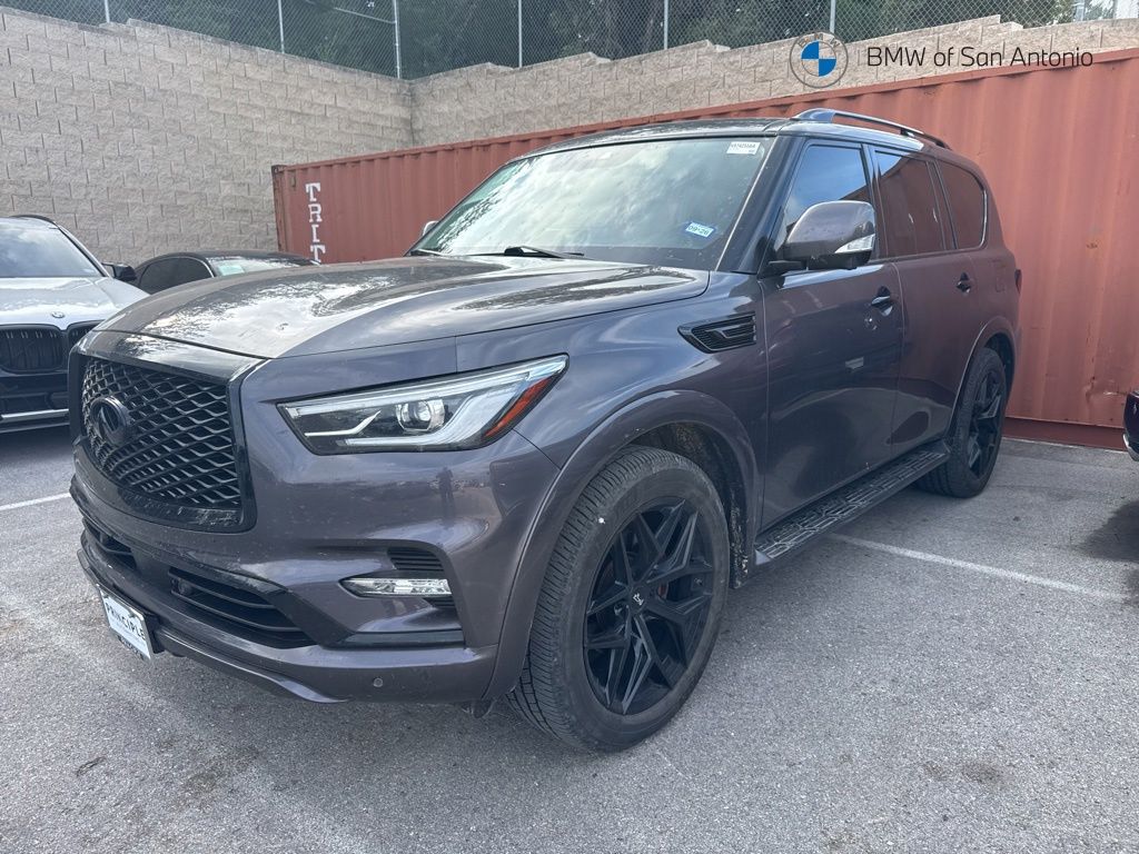 2022 INFINITI QX80's photo