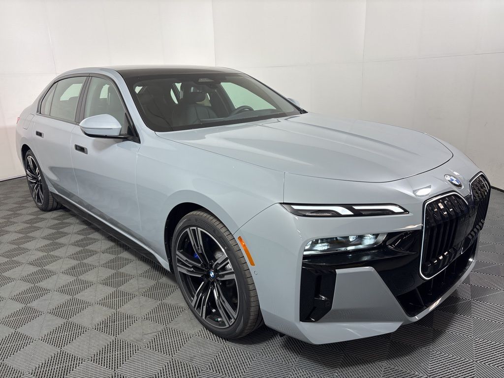 2025 Bmw 740i 7-series photo 3
