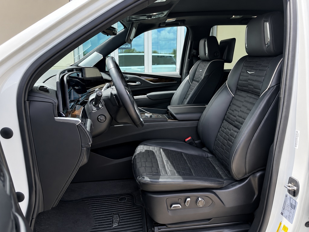 Used 2023 Cadillac Escalade Sport Platinum SUV
