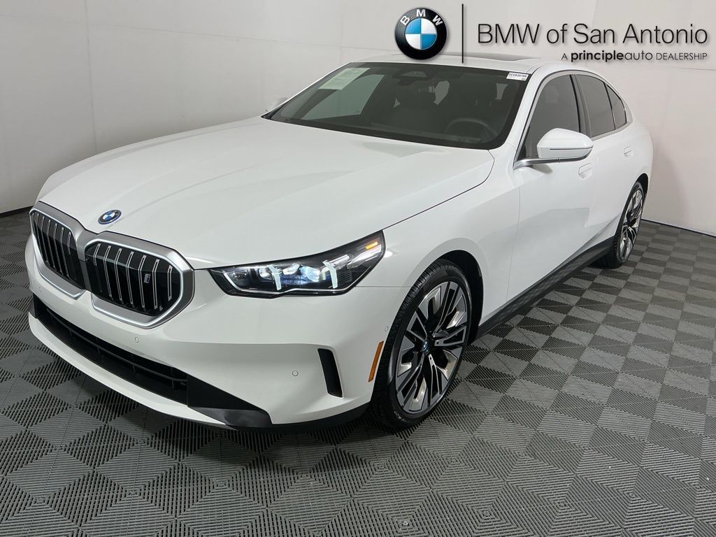 2025 BMW i5 40's photo