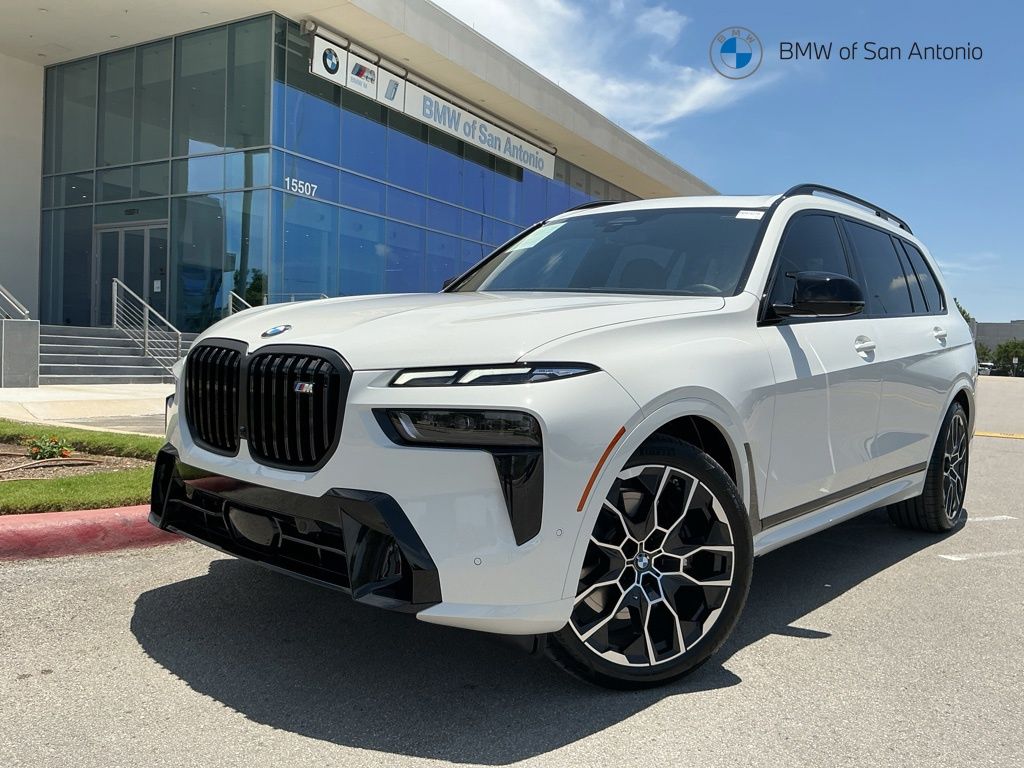 2026 BMW X7 M60i's photo
