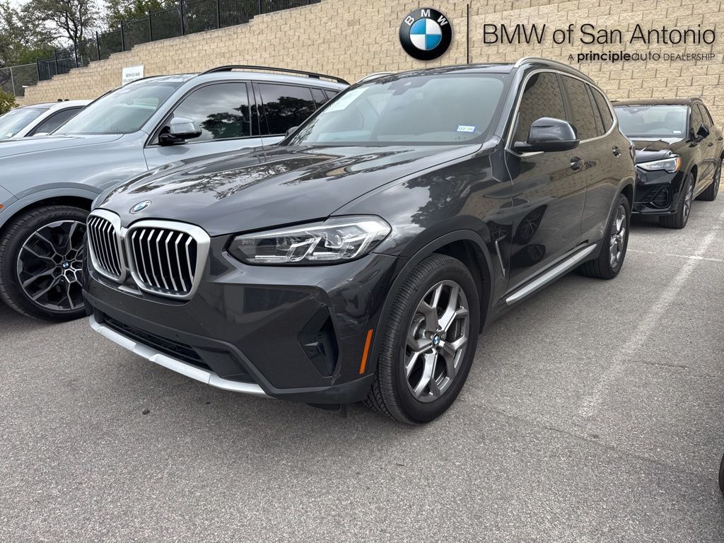 2023 BMW X3 30i's photo