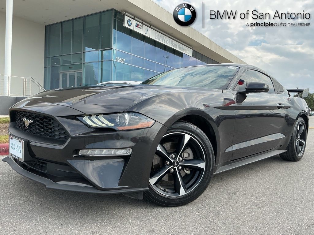 2022 Ford Mustang EcoBoost