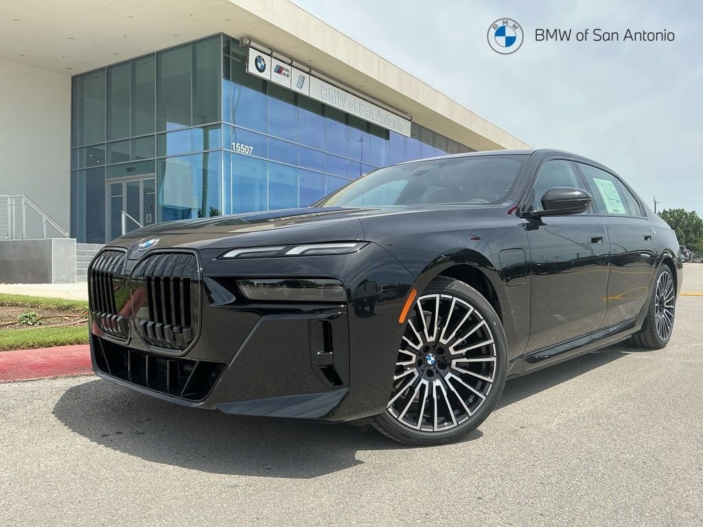 New 2026 BMW 750e xDrive Sedan