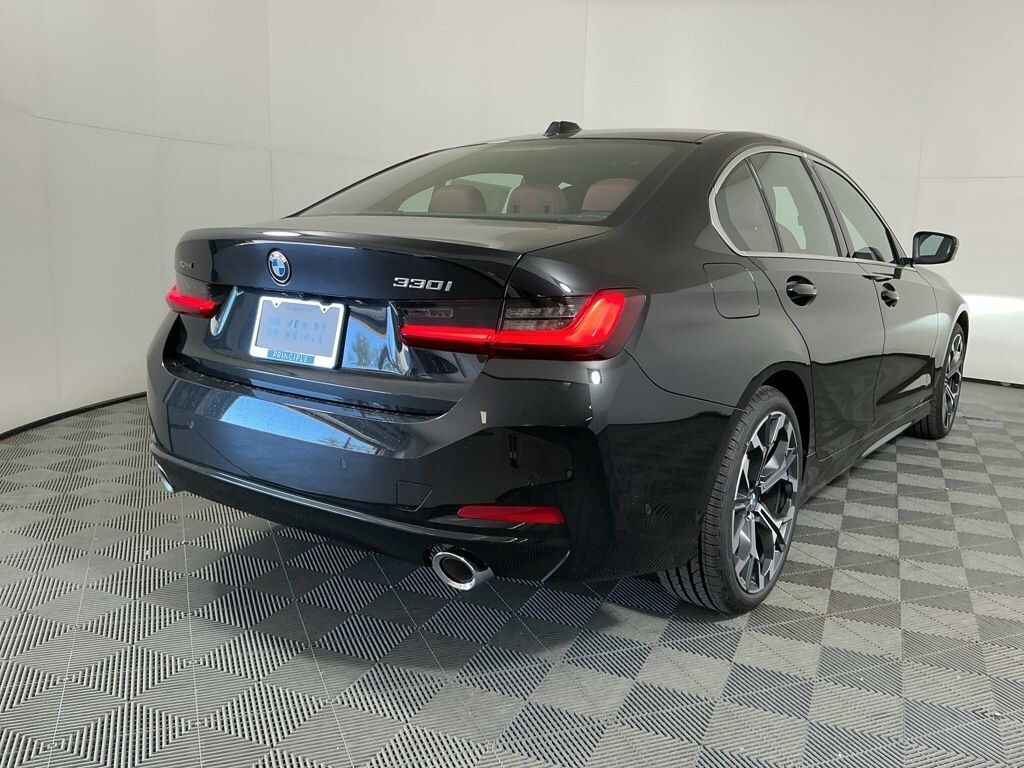 New 2026 BMW 330i xDrive Sedan