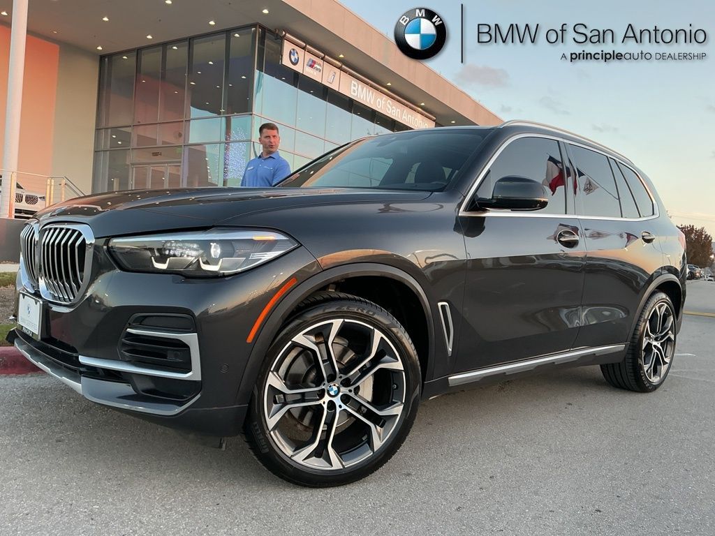 2023 BMW X5 40i's photo
