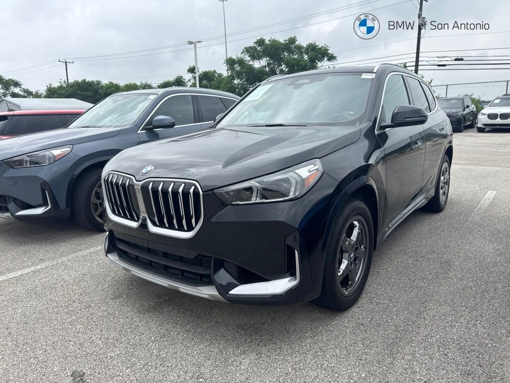 2025 BMW X1 xDrive28i's photo
