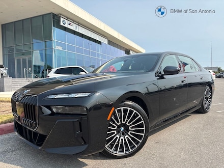 2026 BMW 740i xDrive Sedan