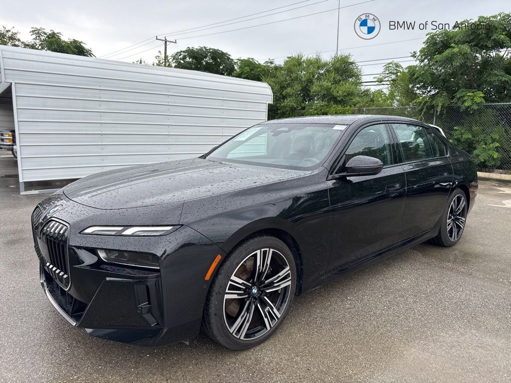 2025 BMW 7 Series 740i xDrive Sedan's photo