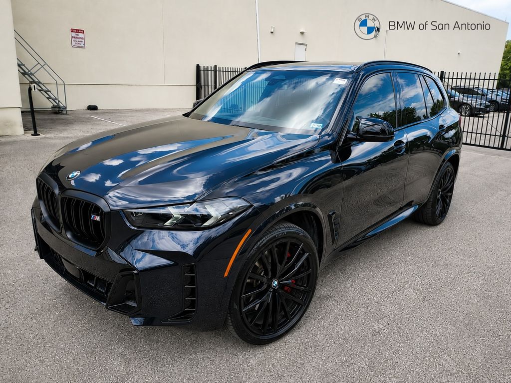 2025 BMW X5 M60i's photo