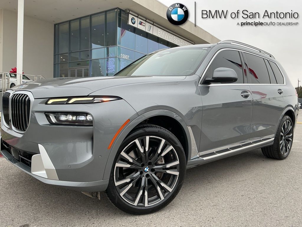 2023 BMW X7