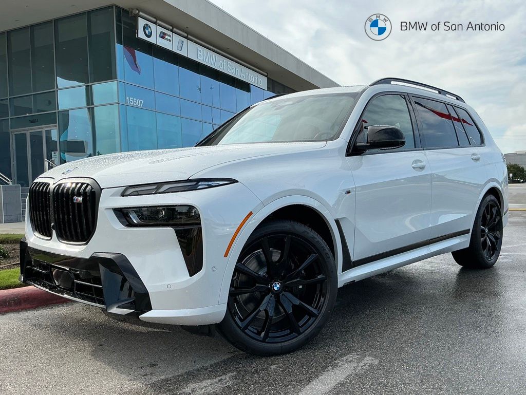 2027 BMW X7 M60i's photo