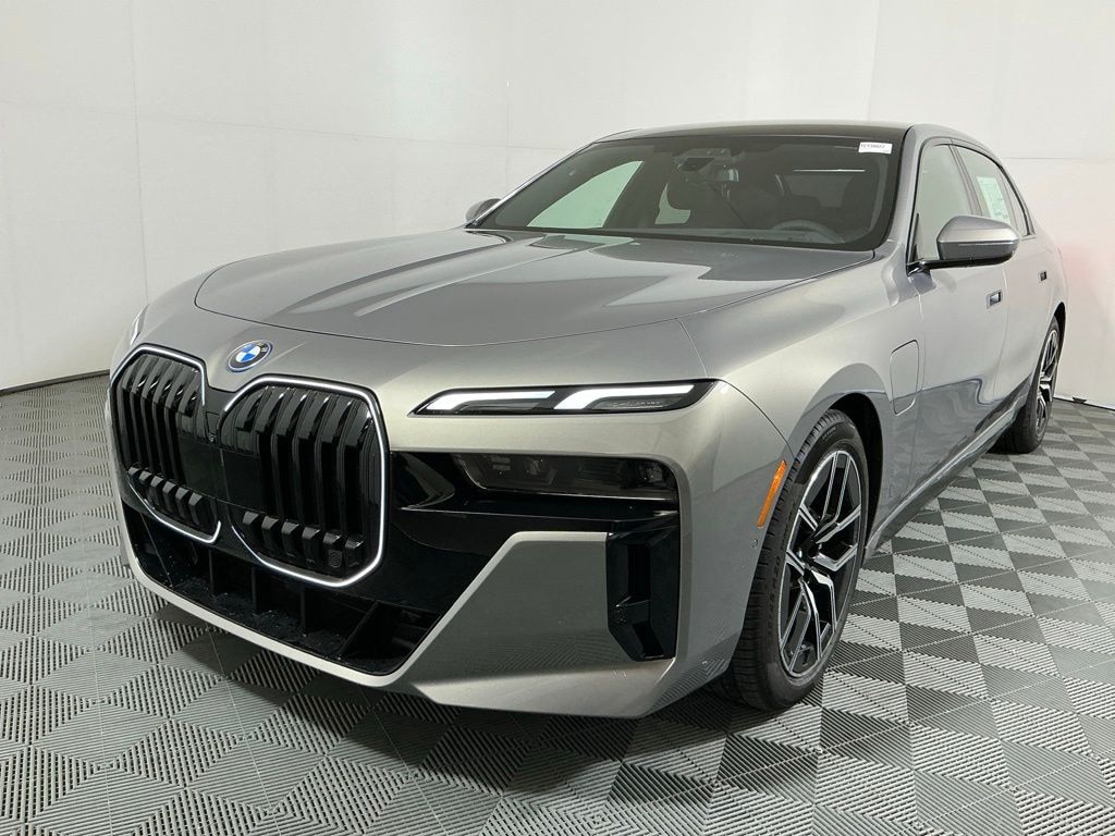 New 2026 BMW 750e xDrive Sedan