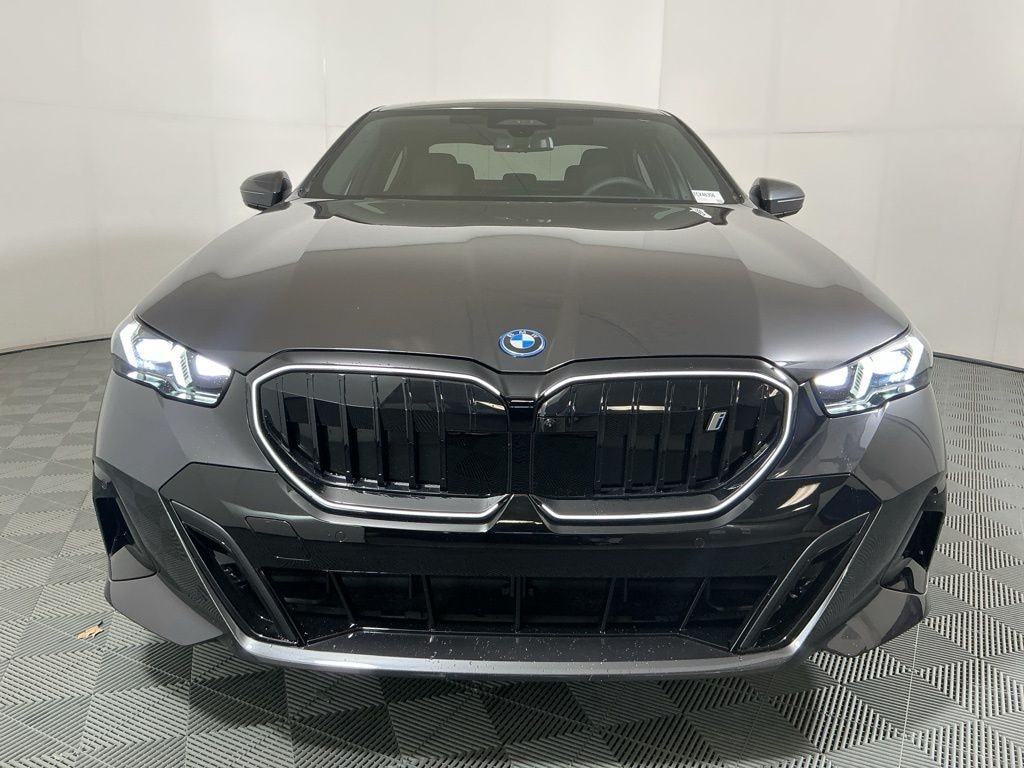 New 2026 BMW i5 eDrive40 Sedan