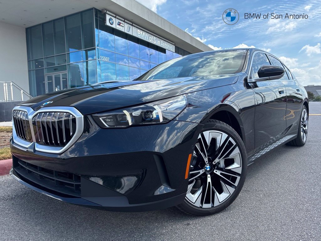 2027 BMW 530i xDrive Sedan