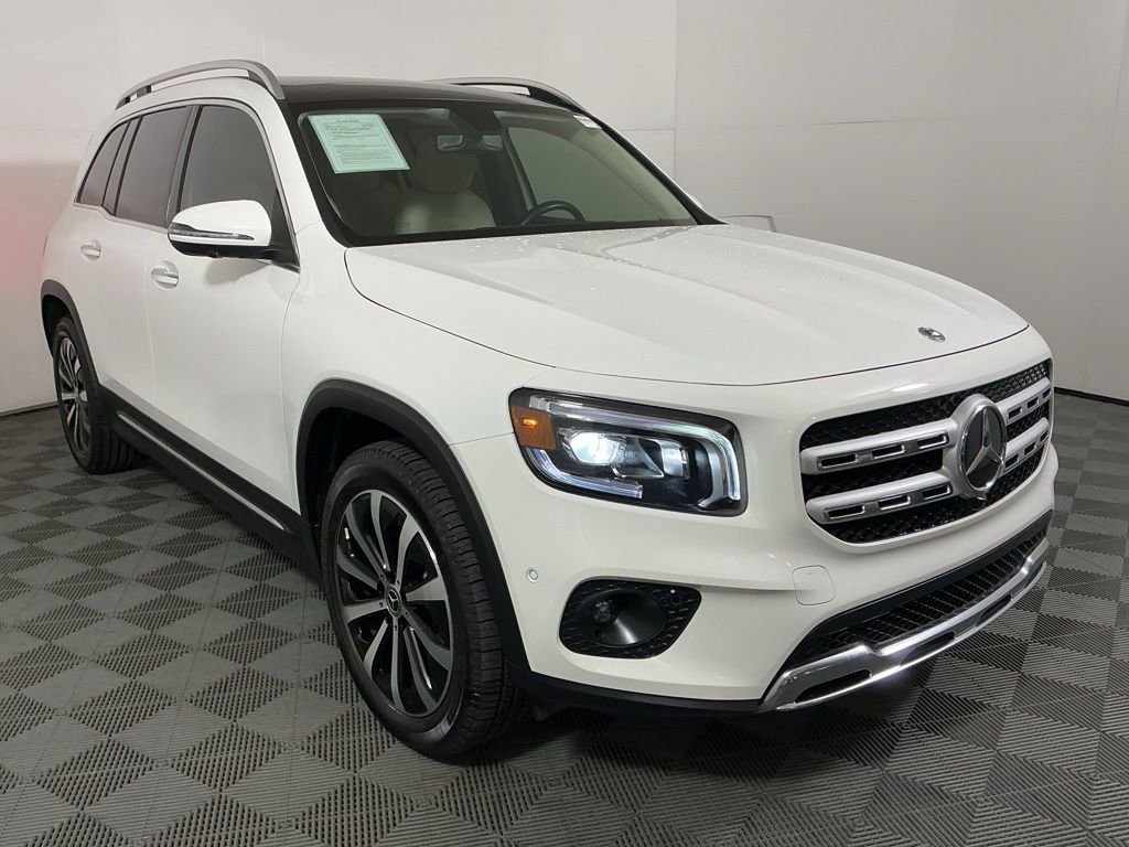 2022 Mercedes Benz GLB 250 photo 4