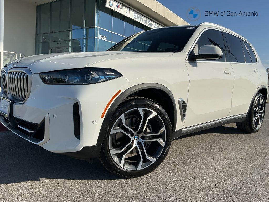 2025 BMW X5 SUV 