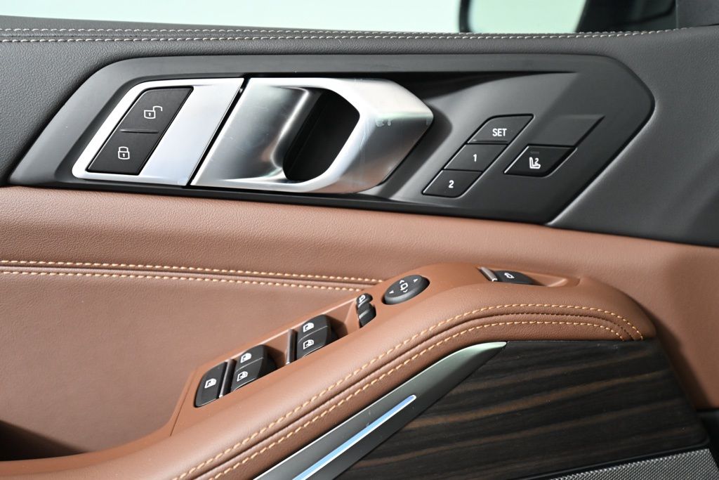 2026 BMW X5 50e - Photo 25