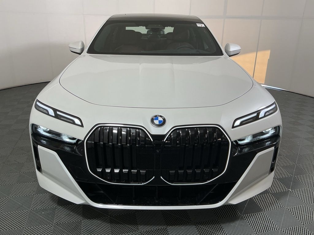 New 2026 BMW 740i xDrive Sedan