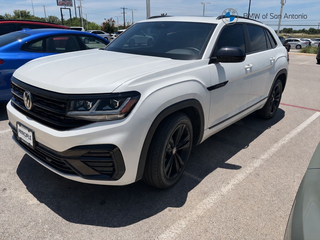 2023 Volkswagen Atlas Cross Sport 3.6L V6 SEL R-Line Black 4MOTION's photo